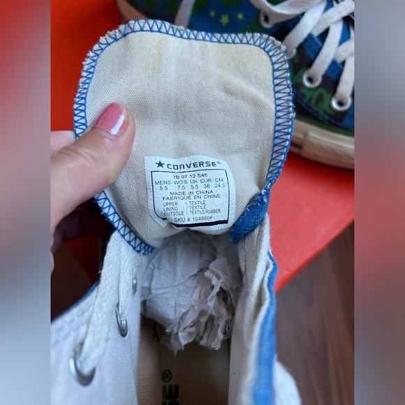Rare All Stars Converse like new 5.5M, 7.5W - Picture 5 of 10